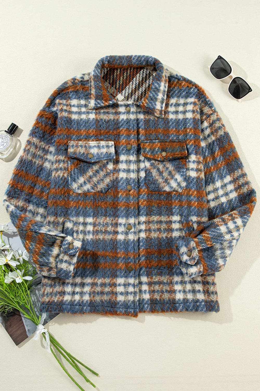 Plaid Button Up Long Sleeve JacketFeatures: Pocketed
Thickness: Normal
Body: Not lined
Material composition: 100% polyester
Care instructions: Machine wash cold. Tumble dry low.
Imported


Size
US
BuLove Salve Long Sleeve JacketOuterwear