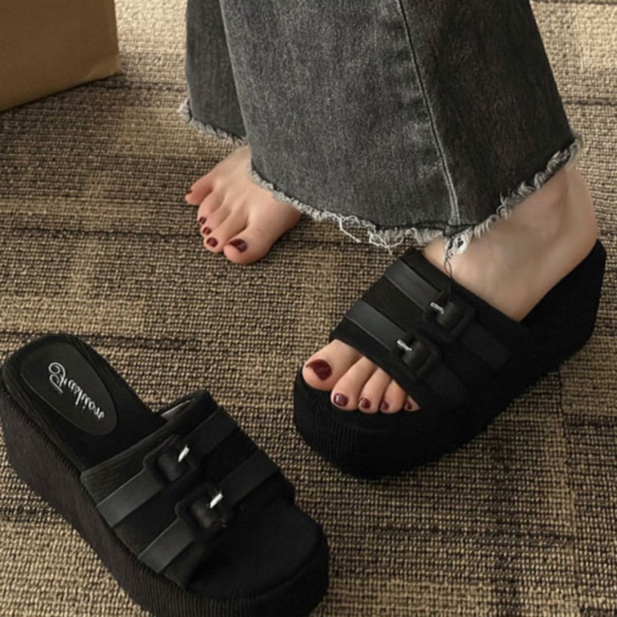 Open Toe Wedge Suede Sandals.