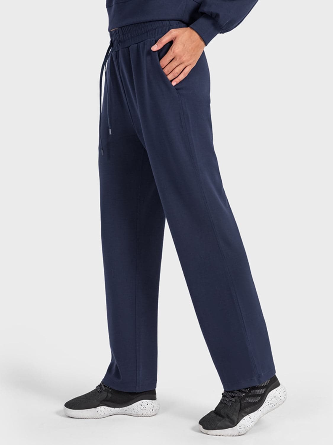 Drawstring Pocketed Sport Pants.