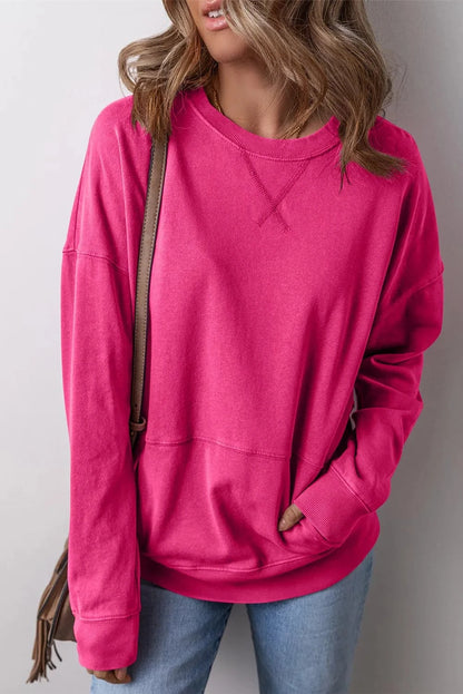 Cozy classic round neck sweatshirt with long sleeves