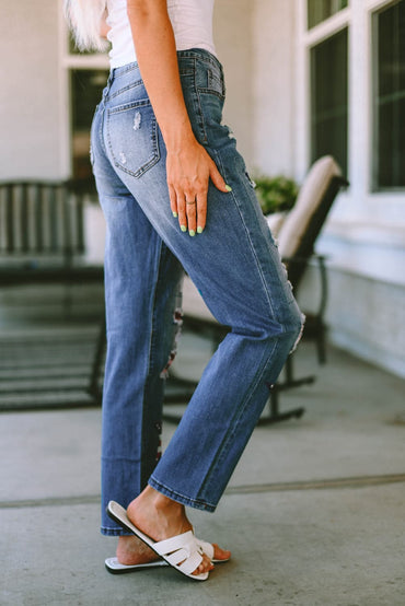 Santa Graphic Distressed Jeans with Pockets.