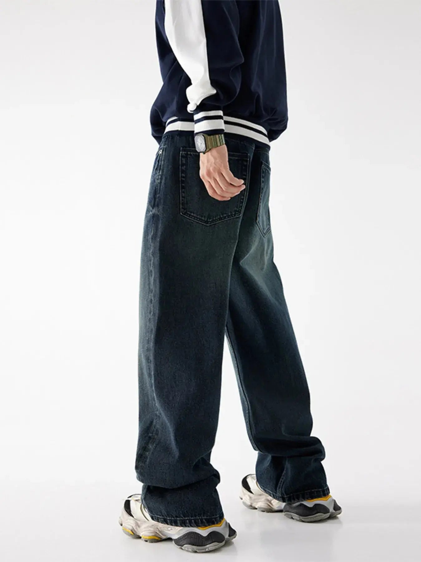 Men's Relaxed Fit Washed Jeans Simply Love