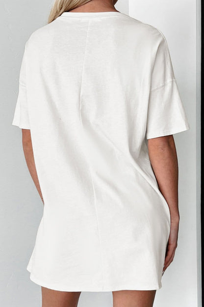 Boots Round Neck Half Sleeve Oversize T-Shirt.