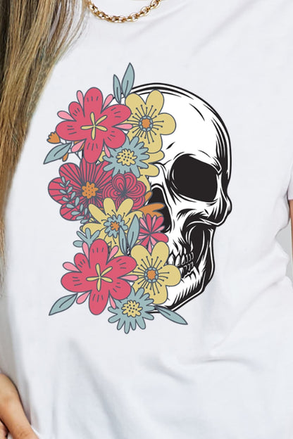 Casual cotton t-shirt with vibrant skull graphic