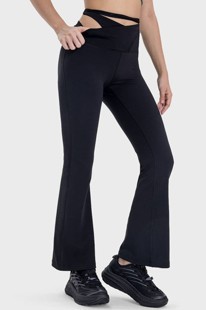 Tied Mid-Rise Waist Active Pants.