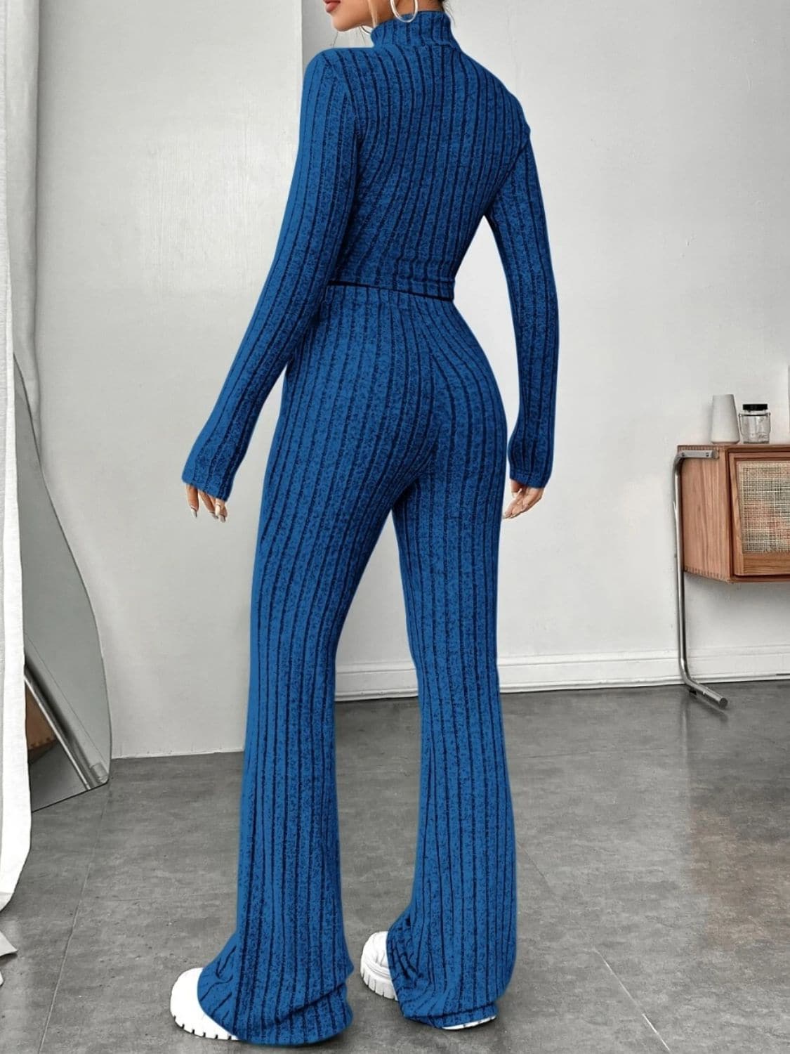 Ribbed Mock Neck Long Sleeve Top and Pants Set.