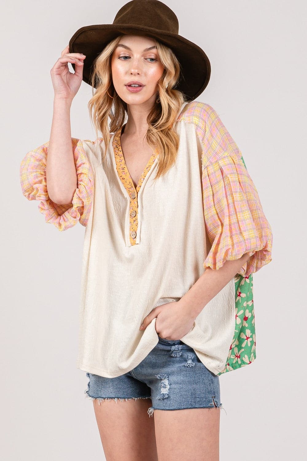 SAGE + FIG Color Block Bubble Sleeve Top.