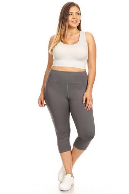 Elevate your workout with high waist pocket capri leggings