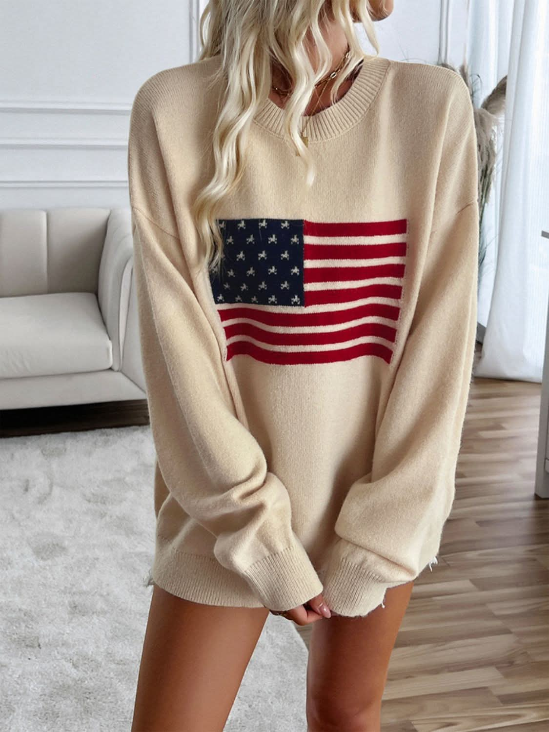 Round neck us flag knit top