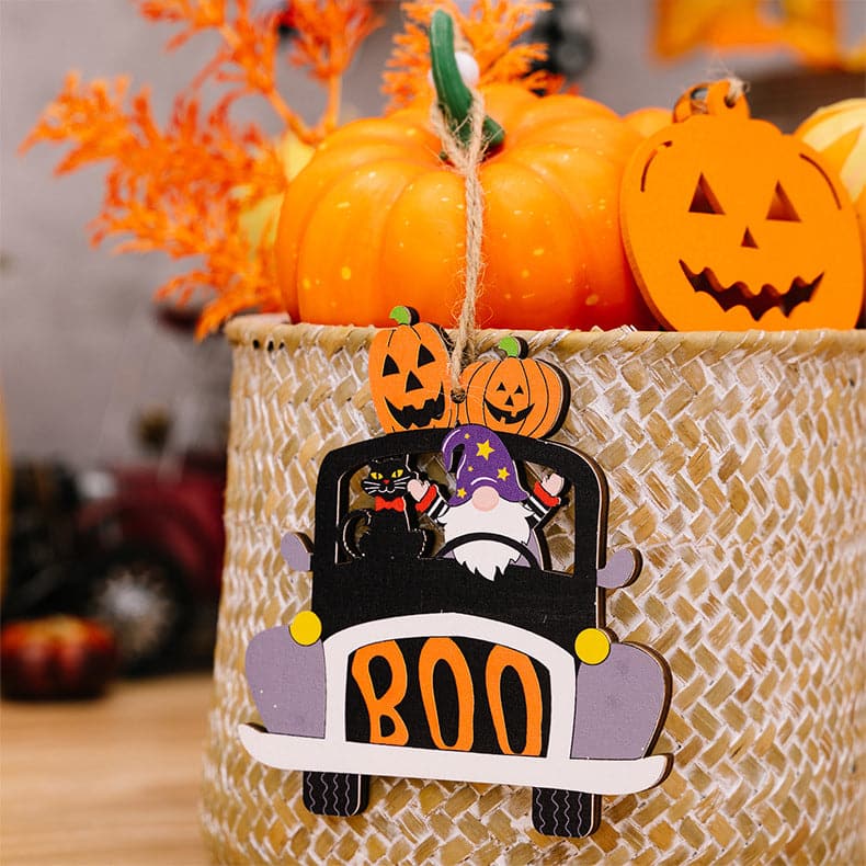 Car-shaped 4-piece Halloween hanging decorations