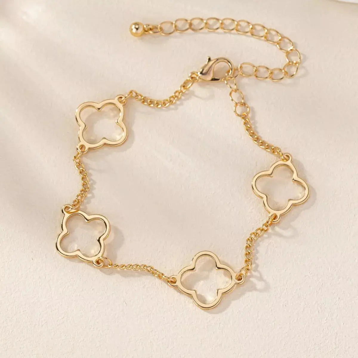 18K Gold Plated Four Leaf Clover Bracelet Delicate Chain Simply Love