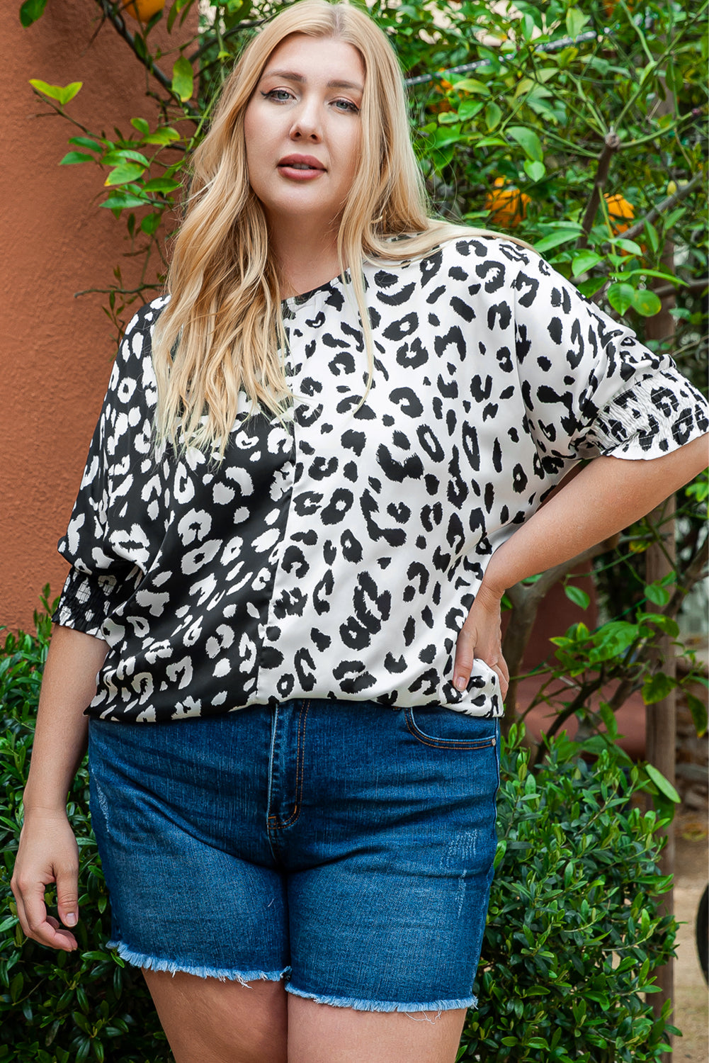 Chic black plus size leopard print half sleeve blouse