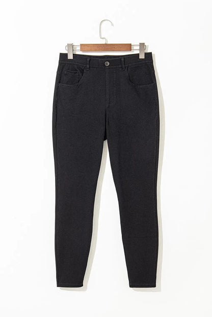 Stylish high-waisted jeans with convenient pockets