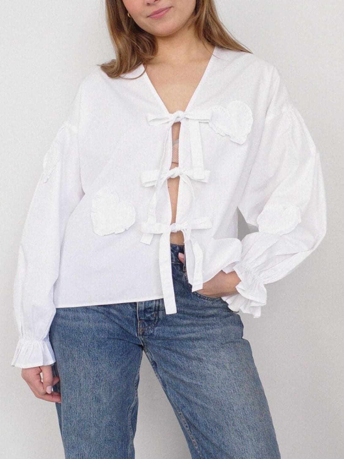 Chic tied ruffle sleeve top