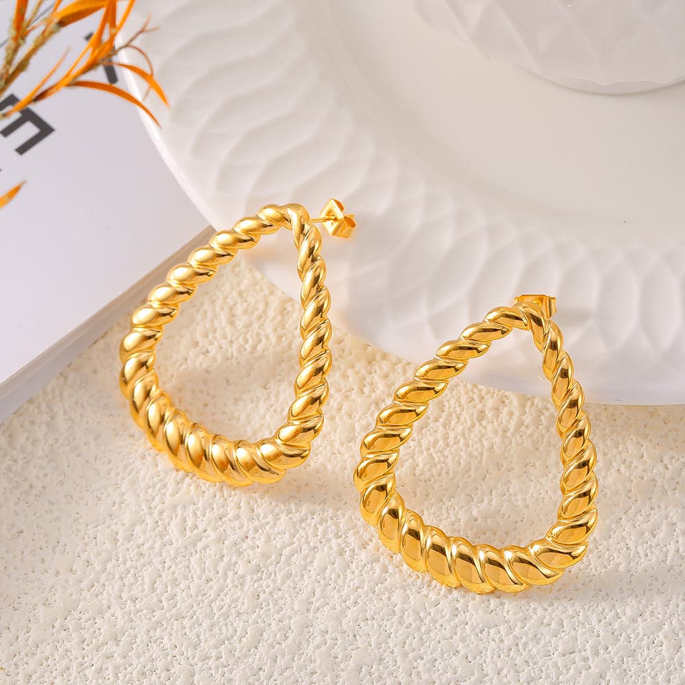 Elegant 18K gold-plated twisted hoop earrings