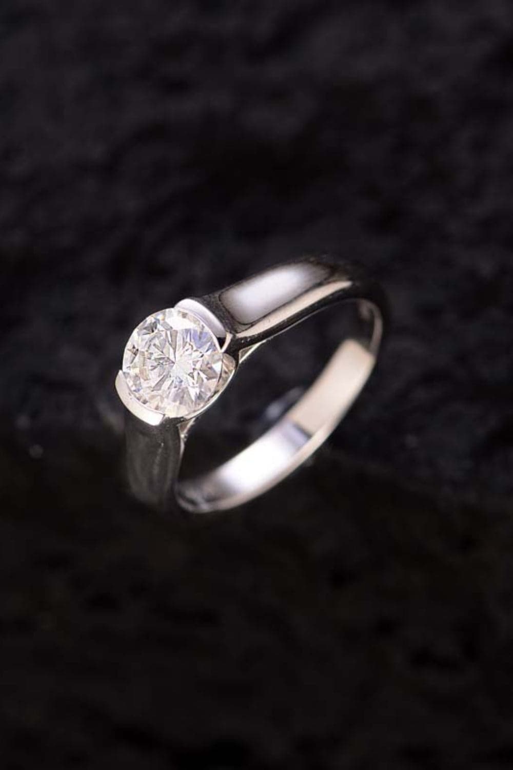 1.5 Carat Moissanite 925 Sterling Silver Ring.