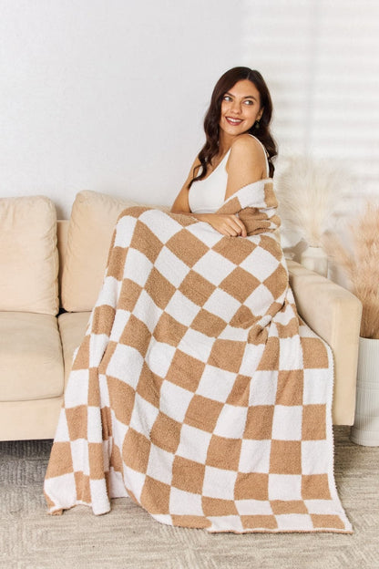 Chic checkered throw blanket for cozy elegance