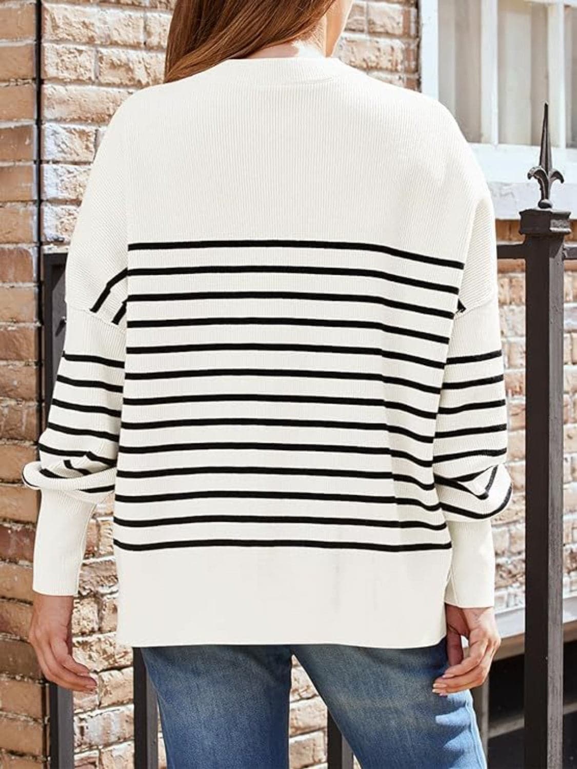 Striped Round Neck Long Sleeve Sweatshirt.