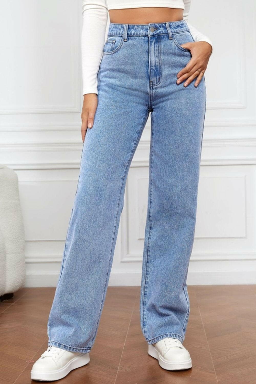 High Waist Straight Jeans.