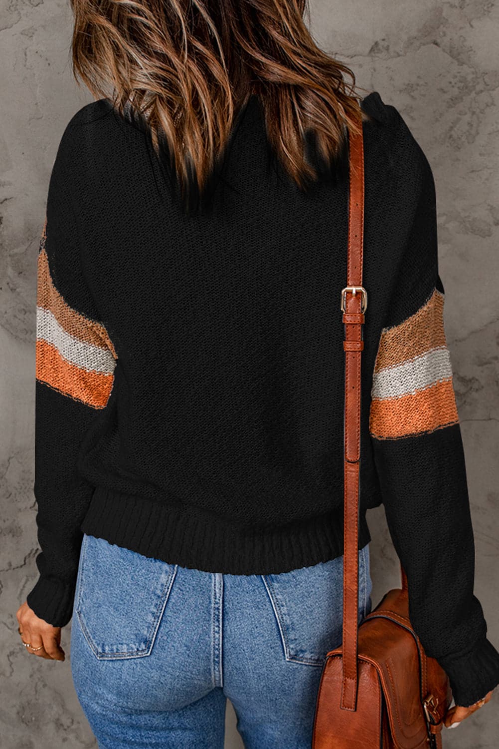 Contrast Round Neck Dropped Shoulder Sweater.