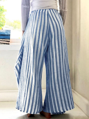 Chic striped wide leg pants with elastic waistband