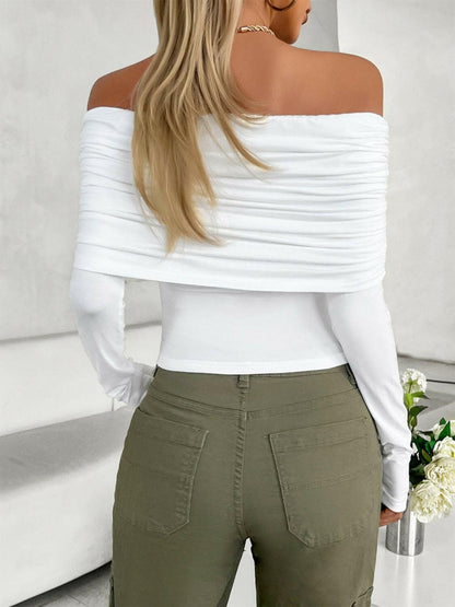 Ruched Off-Shoulder Long Sleeve T-ShirtRuched Off-Shoulder Long Sleeve T-Shirt

Indulge in effortless style with our Ruched Off-Shoulder Long Sleeve T-Shirt, a versatile piece designed to elevate your eveLove Salve -Shoulder Long SleeveT-shirts