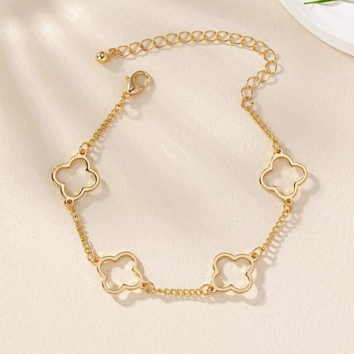 18K Gold Plated Four Leaf Clover Bracelet Delicate Chain Simply Love