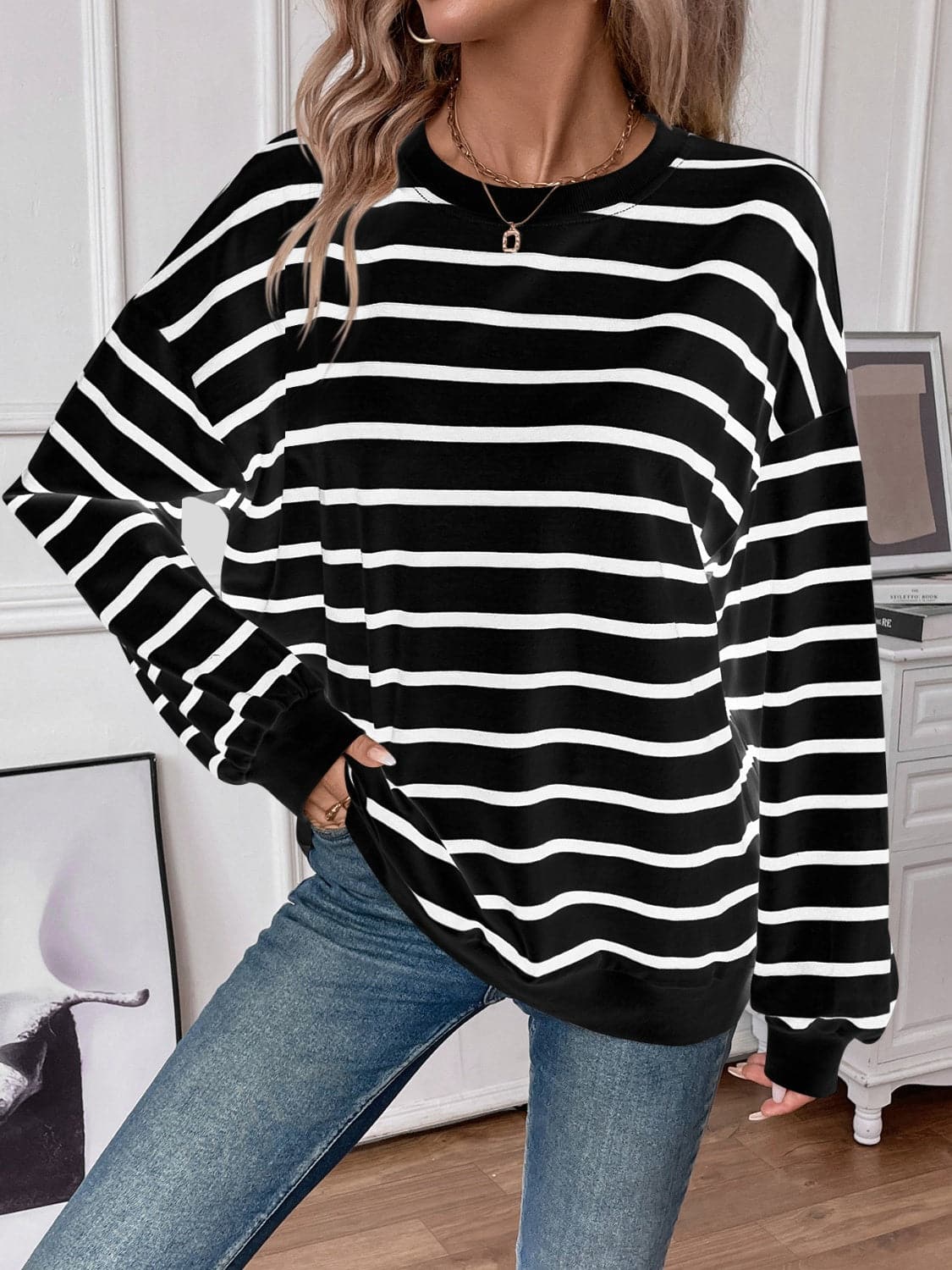 Striped Round Neck Long Sleeve Sweatshirt.