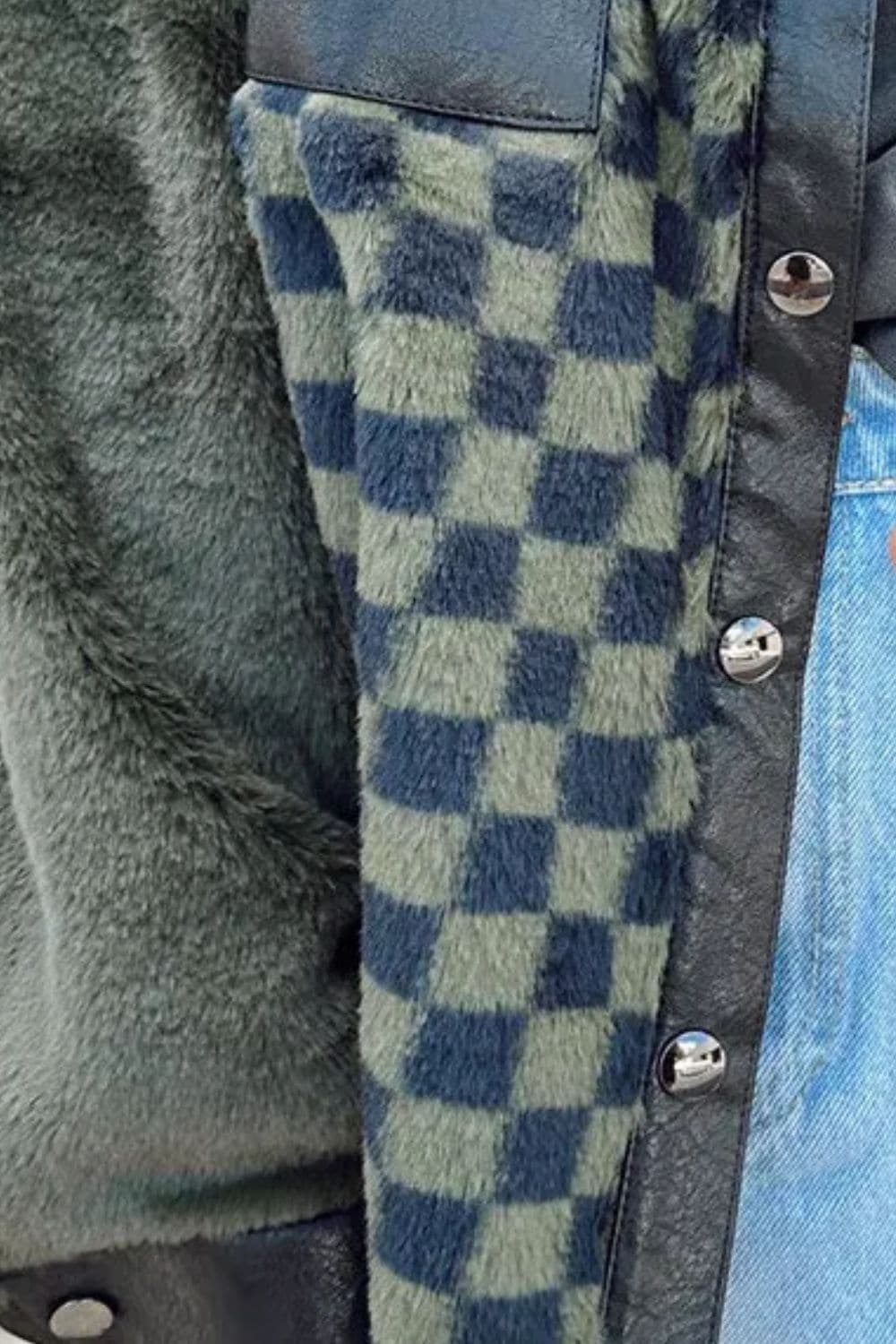 Checkered collared jacket with pockets