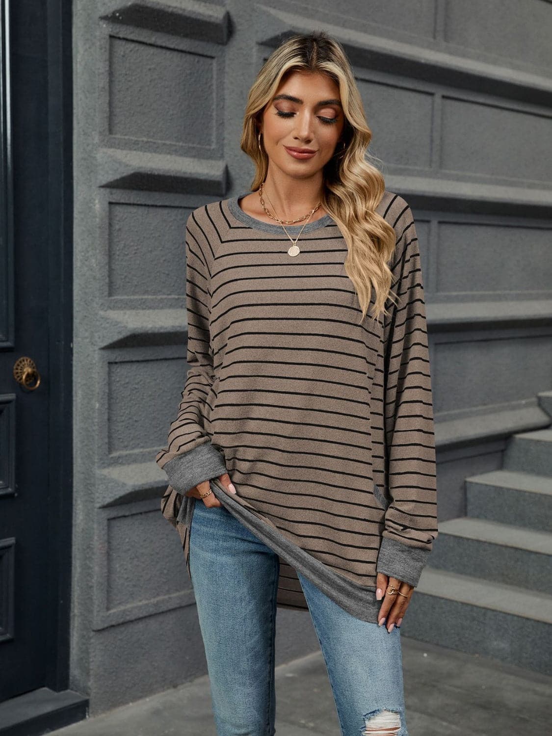 Pocketed Striped Round Neck Long Sleeve T-Shirt.