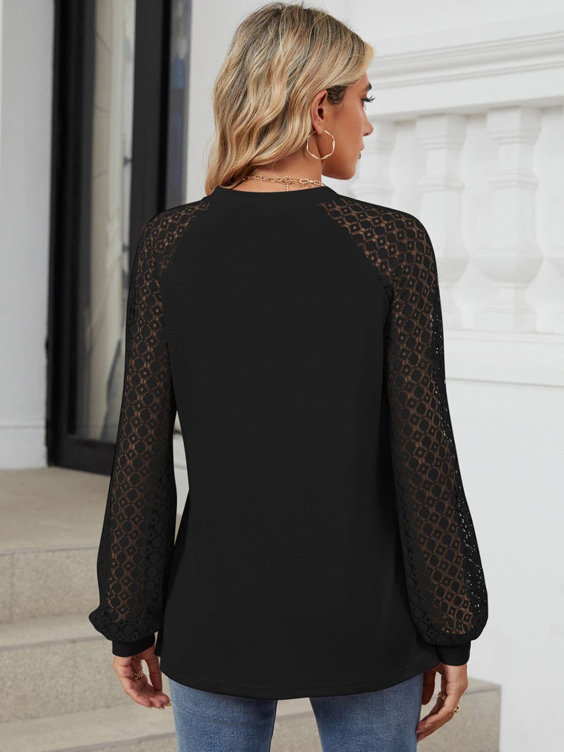 Round Neck Lace Long Sleeve Top.