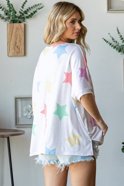 HOPELY Full Size Multi Colored Star Print T-Shirt.