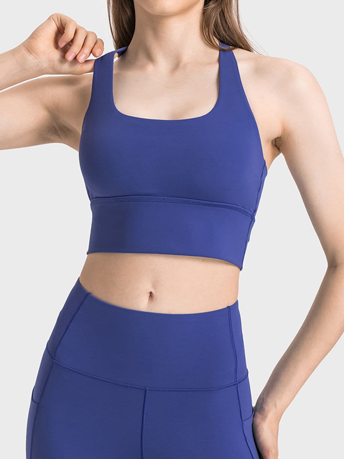 Scoop Neck Crisscross Straps Sports Bra.