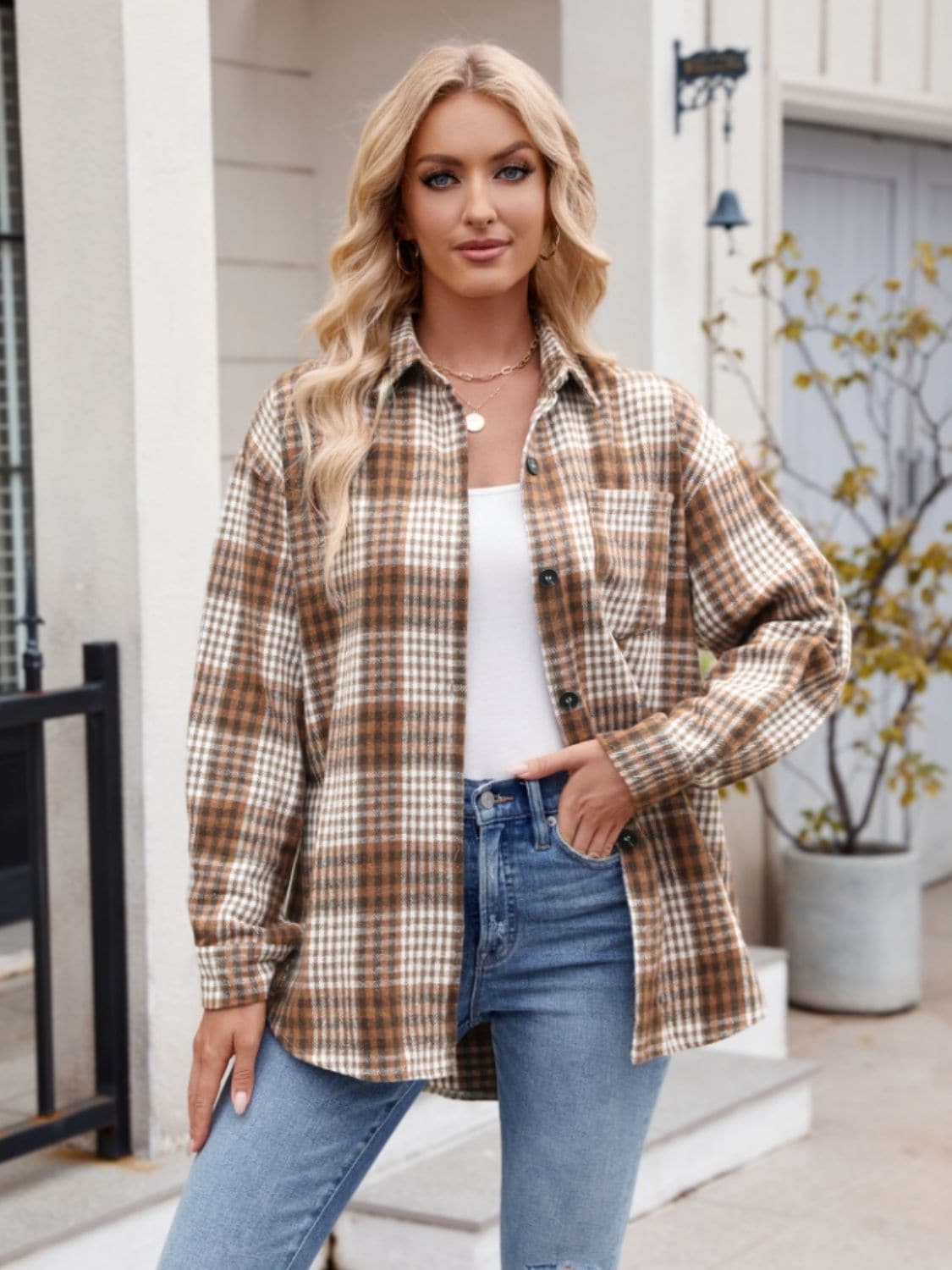 Pocketed Plaid Collared Neck Long Sleeve Shirt.