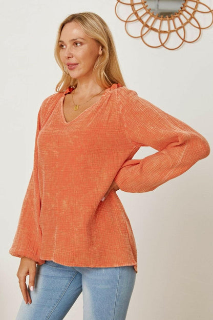 Frill V-Neck Balloon Sleeve BlouseFrill V-Neck Balloon Sleeve Blouse
 
 
Chic Elegance: Elevate your wardrobe with the Frill V-Neck Balloon Sleeve Blouse, combining fashion-forward style with a touchLove Salve -Neck Balloon Sleeve BlouseBlouses