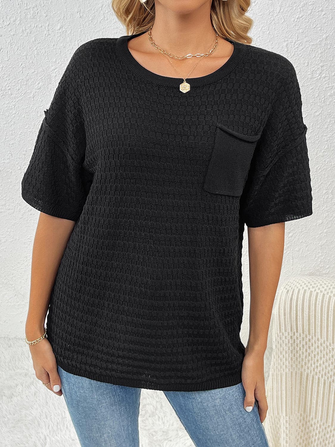 Round Neck Half Sleeve Knit Top.