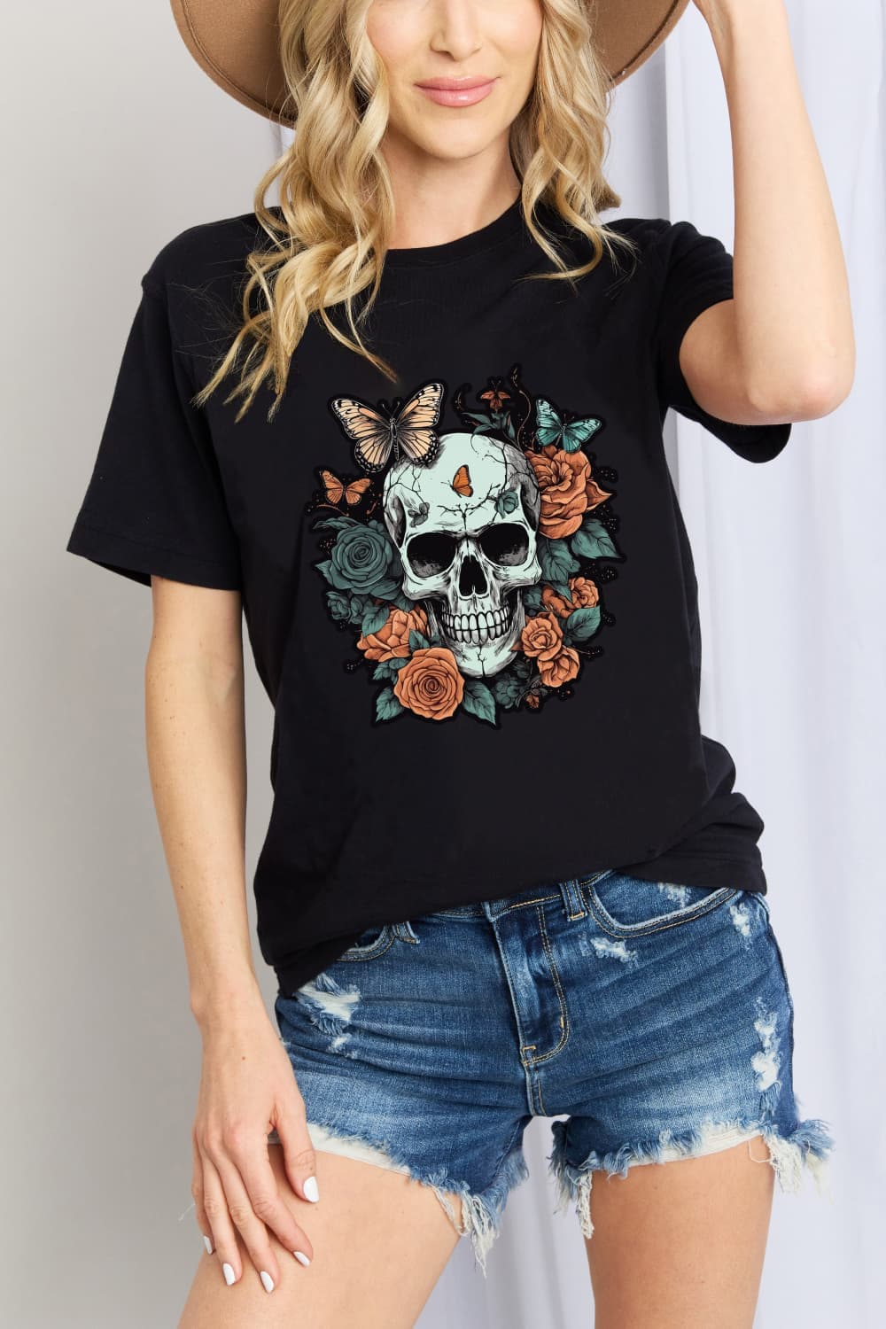 Simply Love skull graphic tee