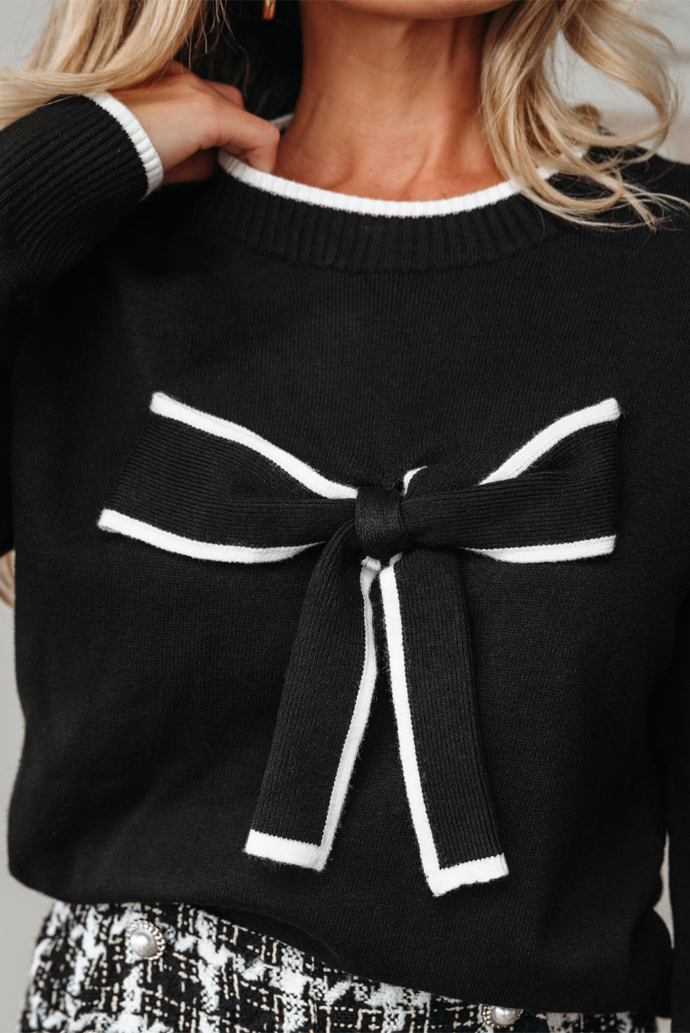 Black Contrast Trim Big Bow Accent Holiday Cropped Sweater Dear-Lover Dropshipping