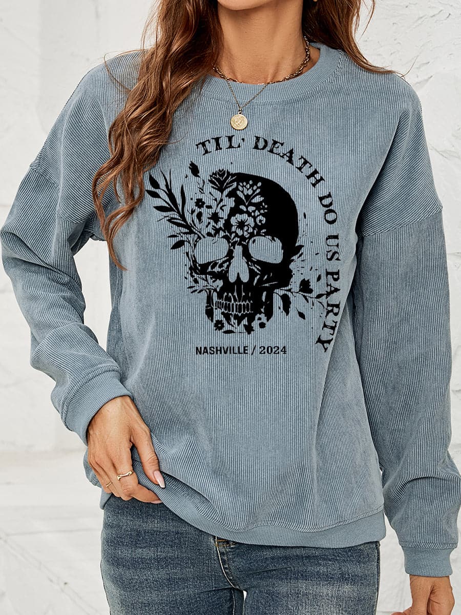 Skull print oversized sweatshirt with dropped shoulders