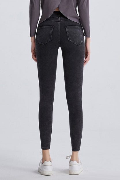 High Waist Cropped Jeans.