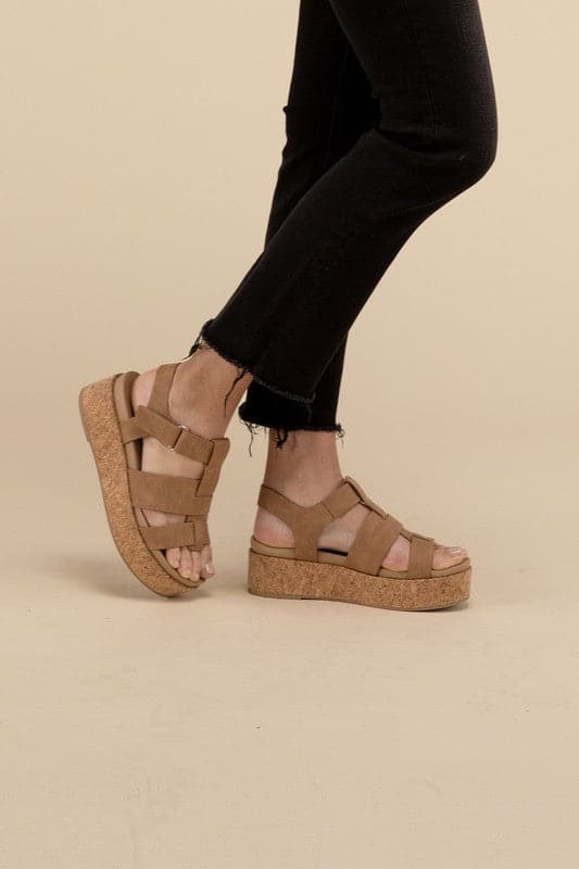 AMENDA-S Platform Sandal Wedge.