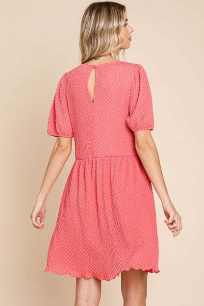 Chic textured puff sleeve dress for every occasion