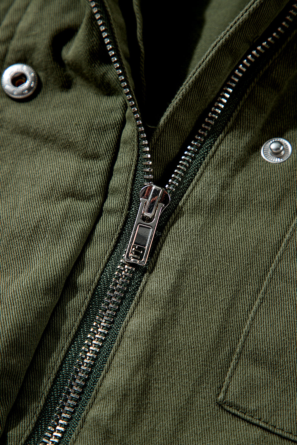 Chic moss green collared jacket with snap button and zipper details