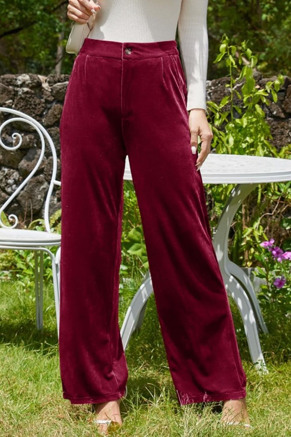 Chic Velvet Wide-Leg Trousers with Functional Pockets