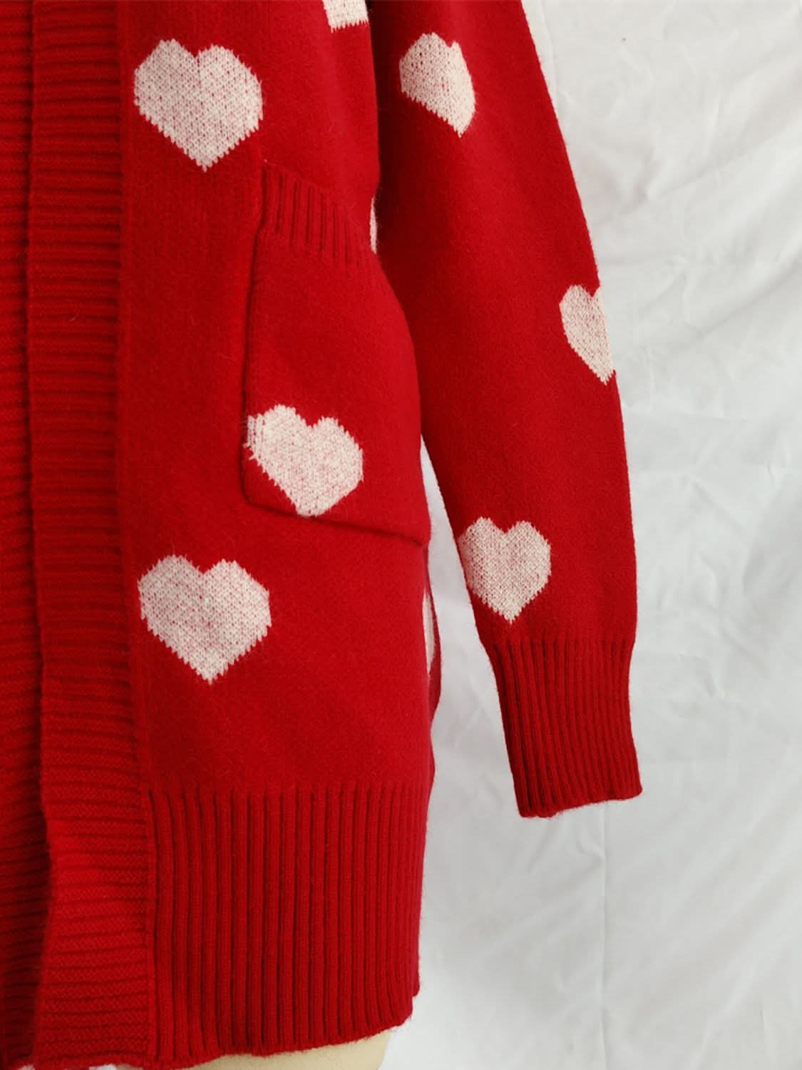 Cozy heart cardigan with pockets