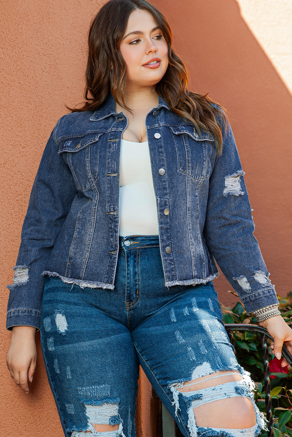 Chic dark blue plus size distressed denim jacket with flap pockets