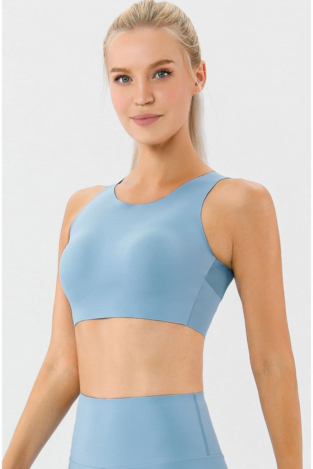 Round Neck Wide Strap Active Bra.