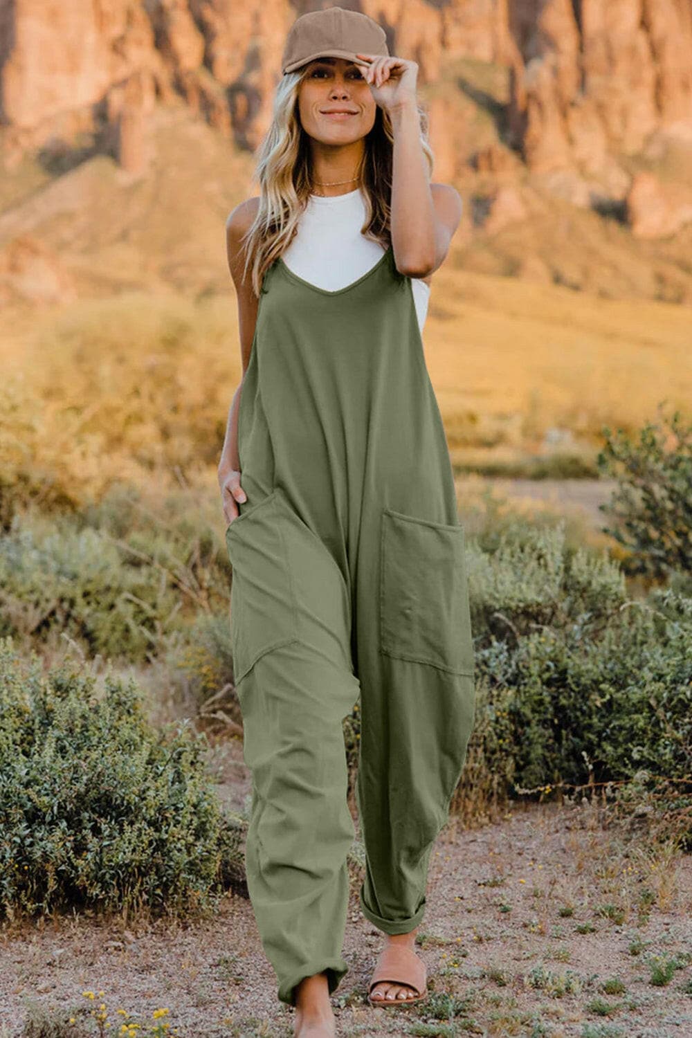 Double Take Full Size V-Neck Sleeveless Jumpsuit with PocketsUpgrade Your Style
 Introducing the Double Take Full Size V-Neck Sleeveless Jumpsuit with Pockets – where fashion meets functionality! This chic jumpsuit is designedLove Salve -Neck Sleeveless Jumpsuitusa