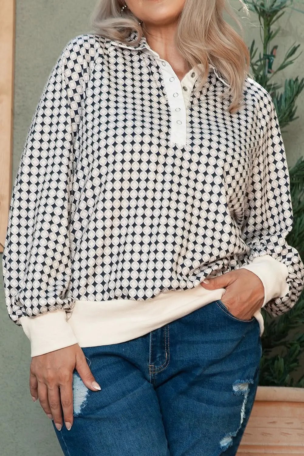 Black Plus Size Two-Tone Pullover - Love Salve 