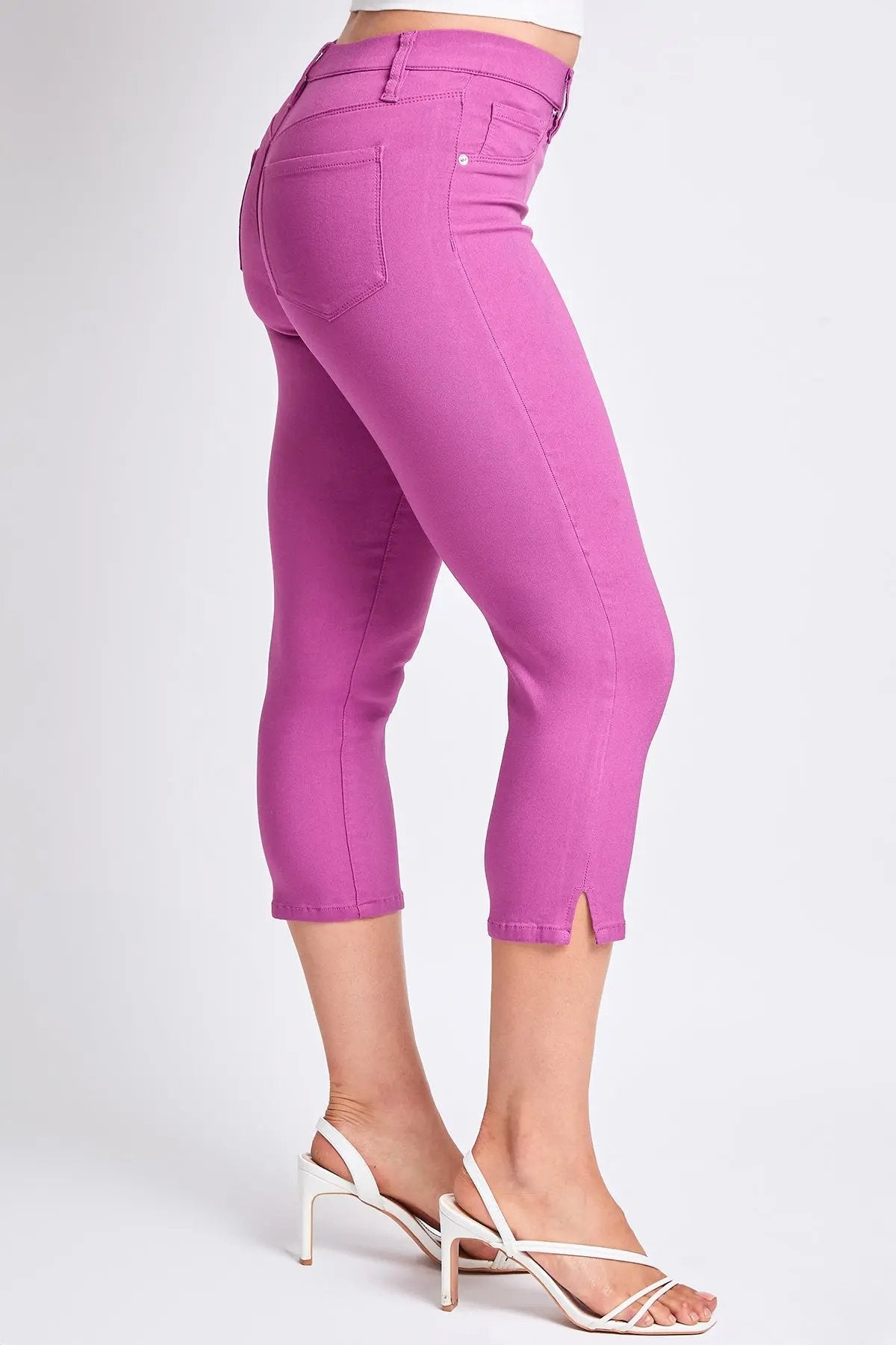 Women's Hyperstretch Pull On Capri - Love Salve